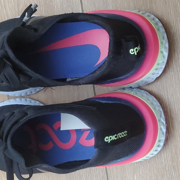 sneakers - Picture 3 of 4